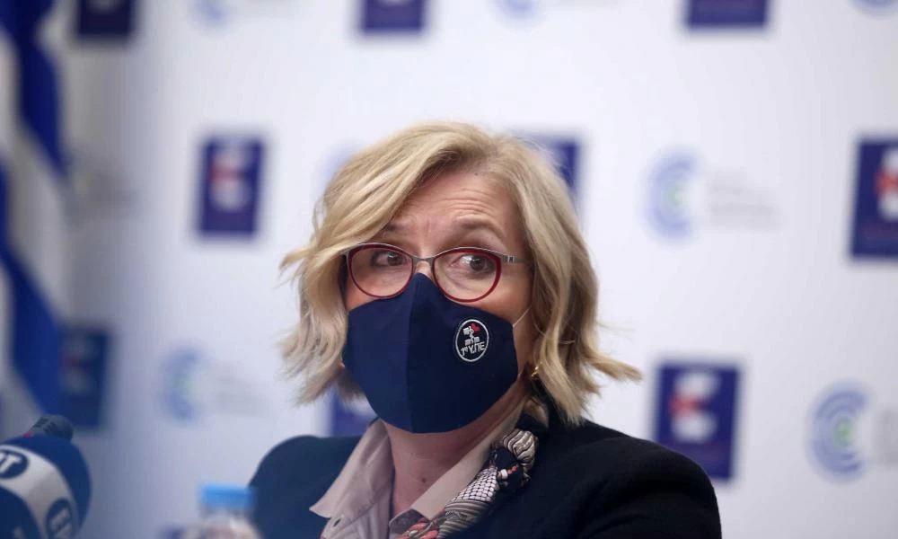 Μίνα Γκάγκα: Ποια είναι η αλήθεια για τις δηλώσεις της σχετικά με τα τεστ κορονοϊού